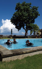 Learn to Dive at Odyssea Divers